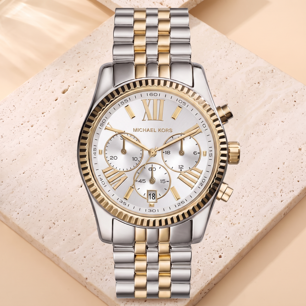 Montre Michael Kors Lexington, fond travertin
