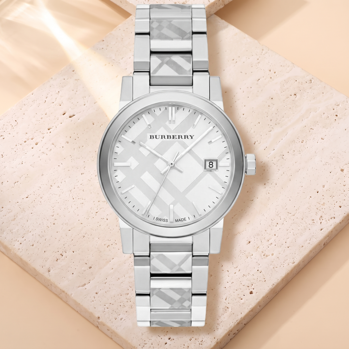 Montre Burberry The City, fond travertin