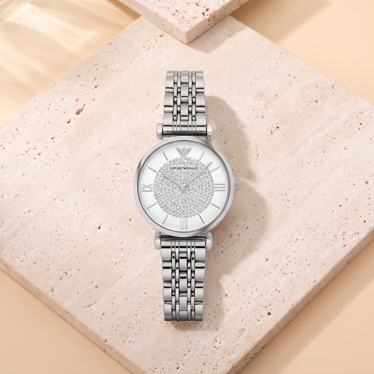 Emporio Armani Gianni Silver, fond travertin